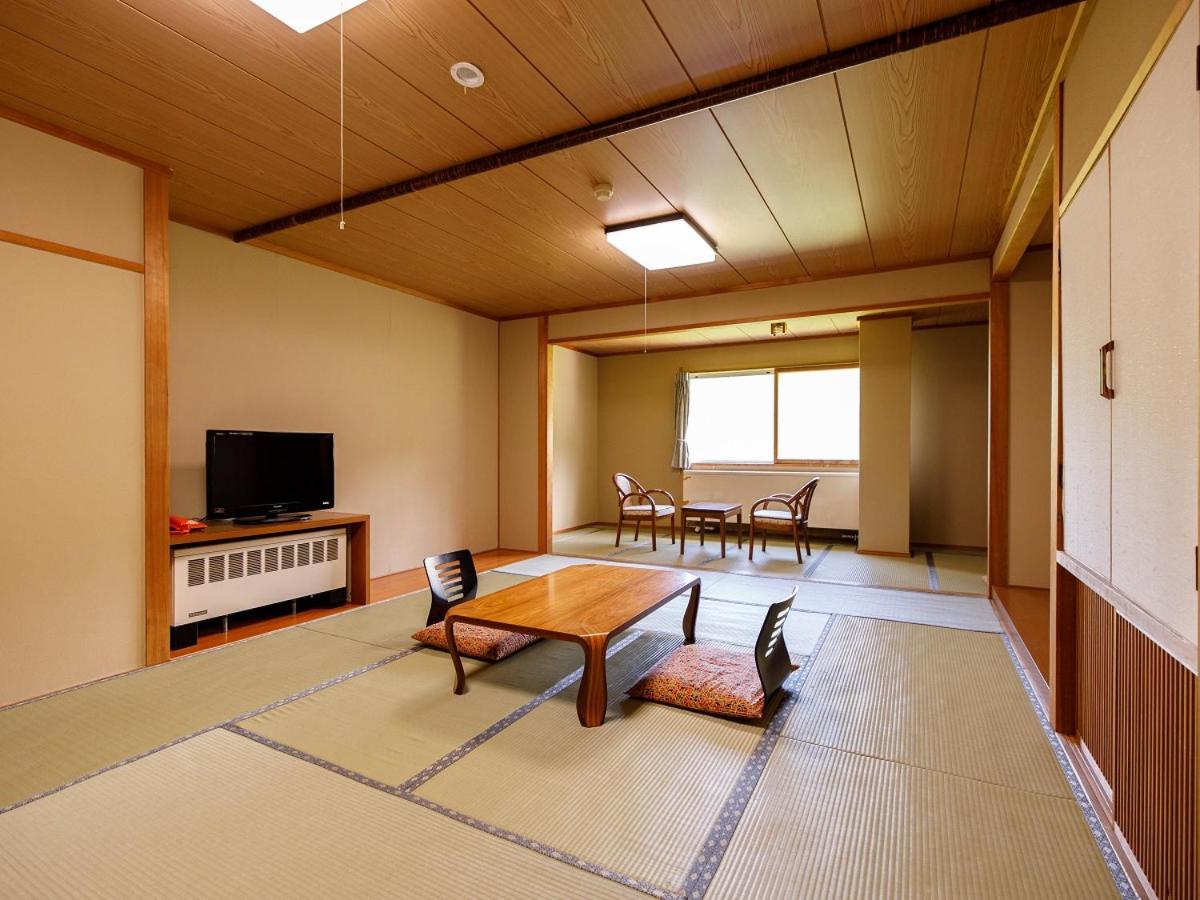 Hotel Iwasuge Yamanouchi  Eksteriør billede